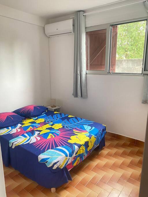 Appartement A Proximite De La Plage Du Bourg ! Sainte-Anne  Luaran gambar