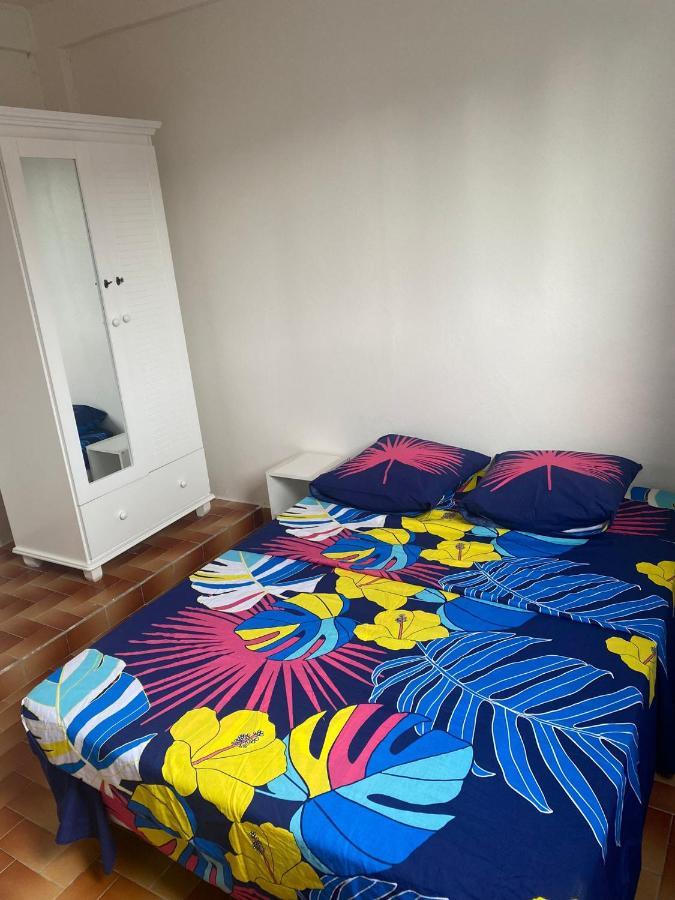 Appartement A Proximite De La Plage Du Bourg ! Sainte-Anne  Luaran gambar